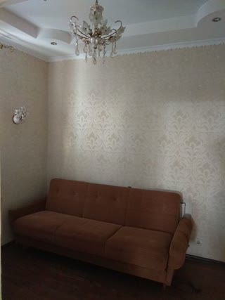 Продам полдома на Залютино