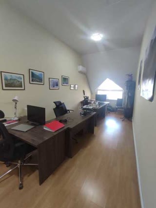 ქირავდება საოფისე ფართი ვერაზე