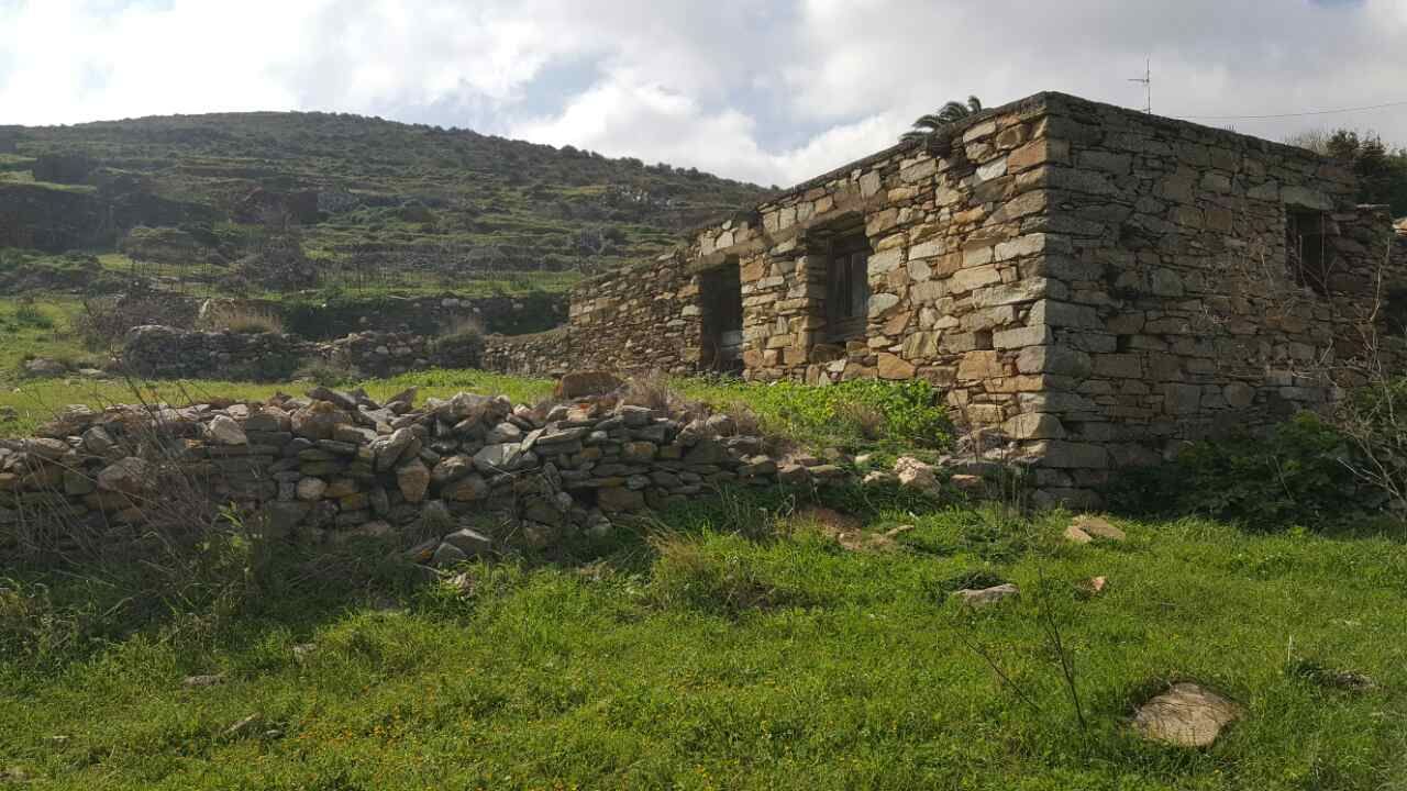 Οικόπεδο 900 τ.μ.