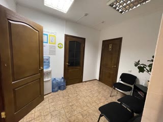 Sale of commercial premises