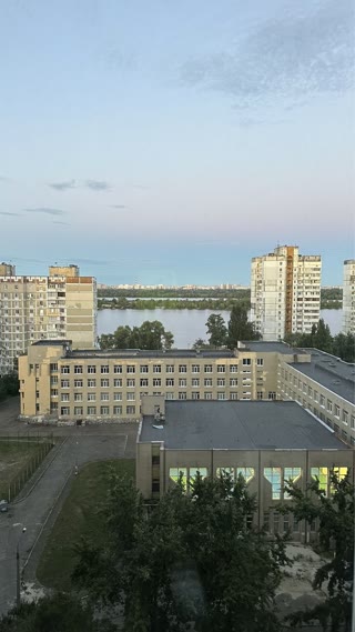 Продам 3-кімнатну квартиру (вид на Дніпро)