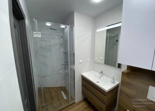 Продається 2-кімнатна квартира біля метро Ботанічний сад