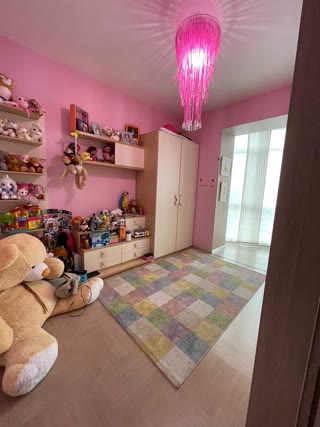 Продам 4 квартиру 140 кв метро Перемоги, Лісова сторона