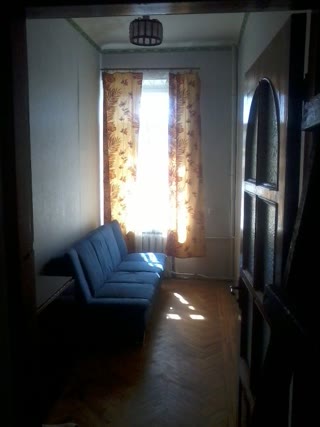 apartment from a! urgent sale! 3-room Stalinka, row