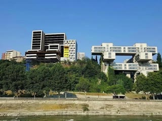 ქირავდება 2 ოთახიანი ბინა
