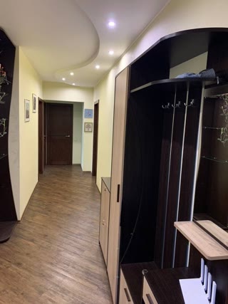 Продається 3к квартира + кухня студія, Харківське шосе