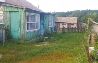 Dacha plot/land plot with a house/plot near Chuhuiv