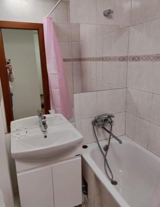 Продам 1-комнатну квартиру метро Научна