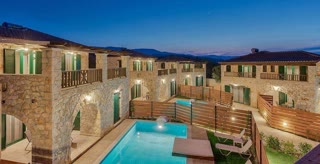 750 m² Detached House