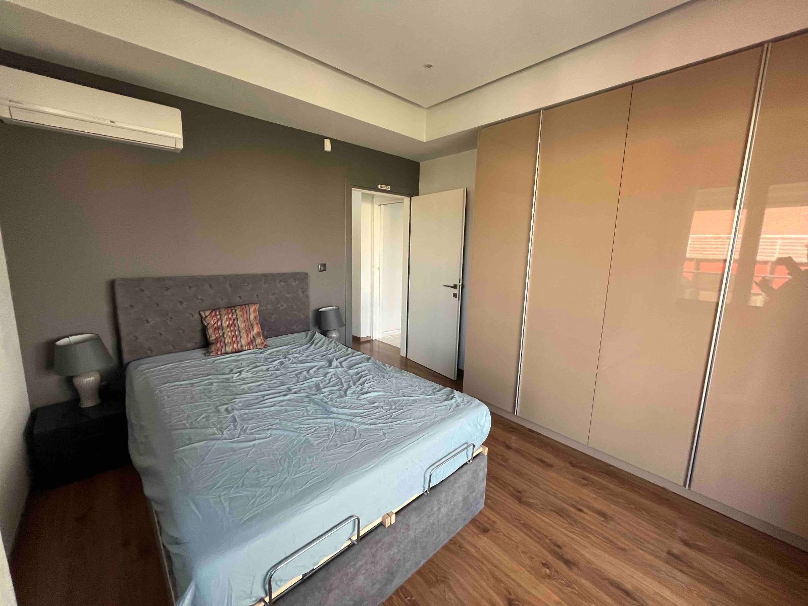 Квартира 90 м²