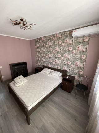 Продам 2 ком. квартиру пер. Искринський, Захисників України, Слобідський р-н
