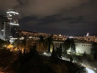 ქირავდება 3 ოთახიანი ბინა საბურთალოზე