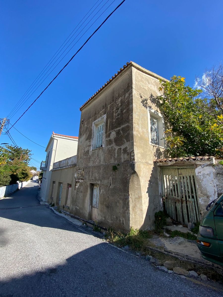 Μονοκατοικία 407 τ.μ.