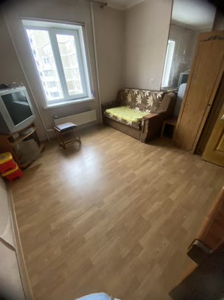 Продаж 3-кімнатної квартири на Троєщені