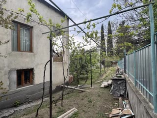 იყიდება 7 ოთახიანი კერძო სახლი ორთაჭალაში