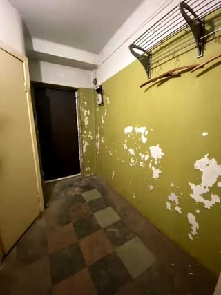 Продаж 2-кімнатної квартири під ремонт на Вітряних горах
