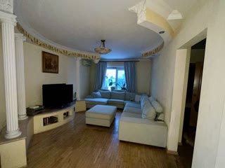 Продаж 3-кімнатної квартири на Чоколовці