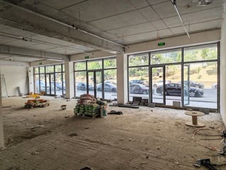 Universal commercial space for rent in Saburtalo