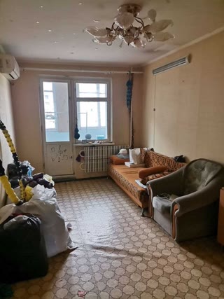 Продам 3к квартиру на Салтовському шосе (Медкомплекс)