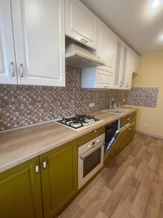 Продам сучасну 3-х кімнатну квартиру з новим ремонтом, ст. м. "23 Серпня", район Павлове Поле, вулиця Дерев’янка