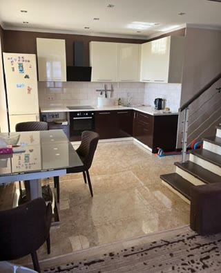 Продаж 4к квартири 159 кв. м на вул. Плеханівська 18Б