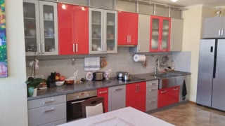 Продаж 4-кімнатної квартири на Позняках біля метро Позняка та ТРЦ Piramida