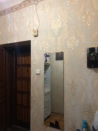 urgent sale of a 3-room apartment with autonomous heating