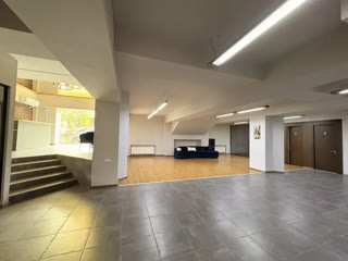 Office for rent in Vera
