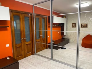 Продам 3-х кімнатну квартиру, Нові Дома
