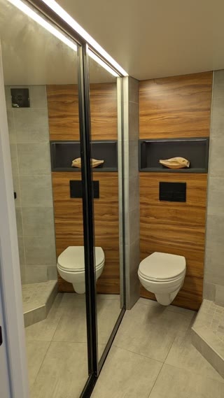 Продається дворівнева квартира біля метро метро Вирлиця