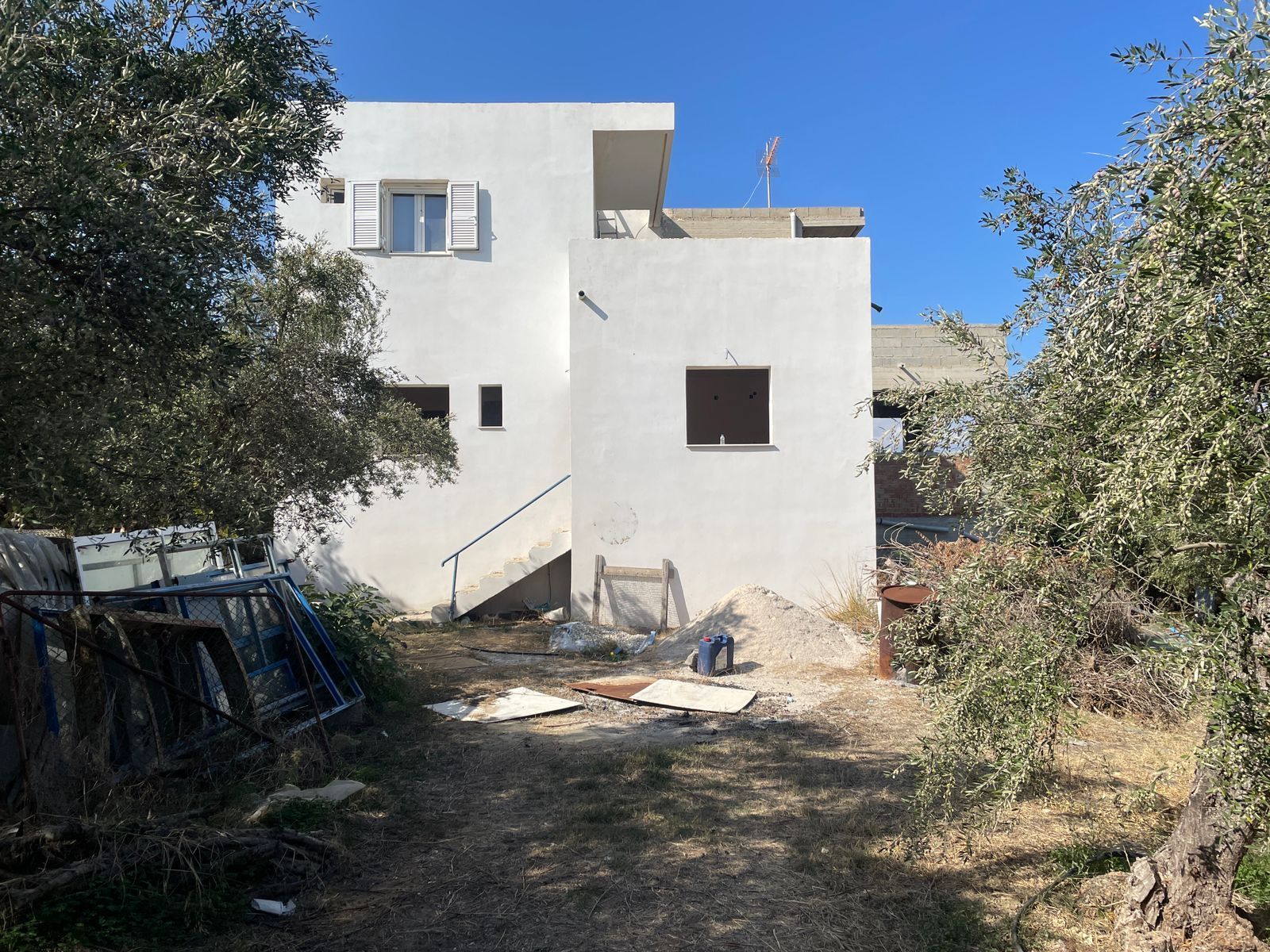 Μονοκατοικία 250τ.μ.