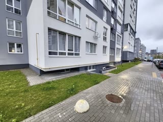 Продаж комерційного приміщення в новобудові