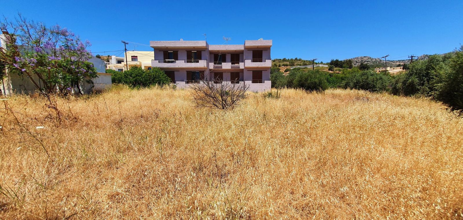 Διαμερίσματα, 200τ.μ.