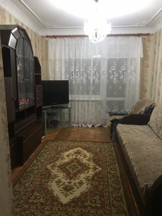 Продається 2-кімнатна квартира в центрі міста