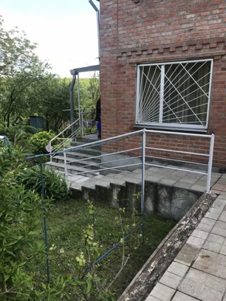 Продається затишна дача з усіма зручностями в Новобаварському районі