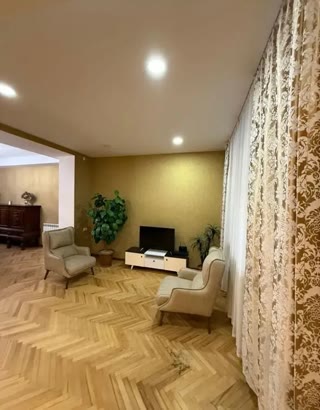 იყიდება ვაკეში.
