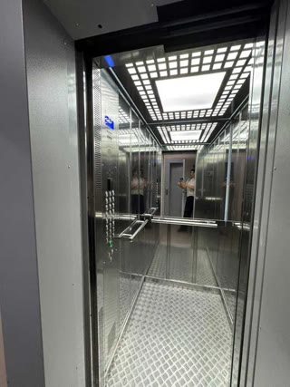 Продаж 1-кімнатної квартири в ЖК Патріотика біля метро Позняки та Осокорки