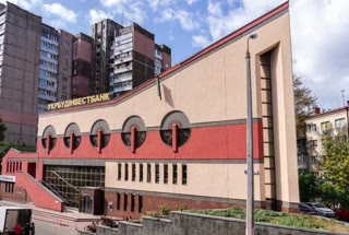 Продажа нового офисного здания на Черновола