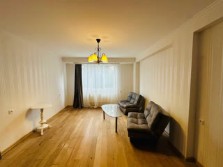 5-room apartment for sale on Mirian Mepe Street