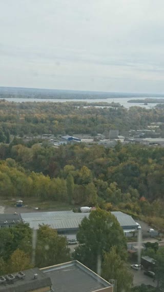 Продаж 3-кімнатної квартири з видом на Батьківщину мати