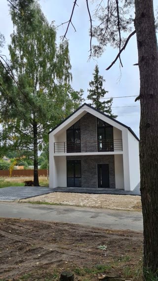 Продам будинок біля лісу