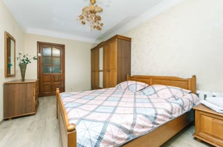Sale of a 2-room apartment with euro renovation in the center of Kyiv