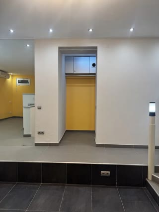 Commercial office space for rent in Vera