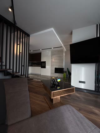 Rental of a two-level 3-room apartment on Ocheretyana Street
