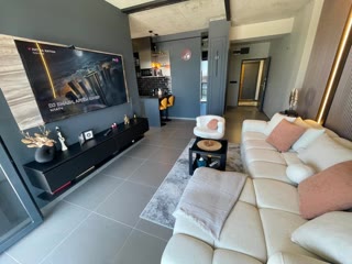 იყიდება პრემიუმ კლასის კომოლექსში Hilton Hampton ხედით ზღვაზე 2 ოთახიანი სტუდიო ბინა