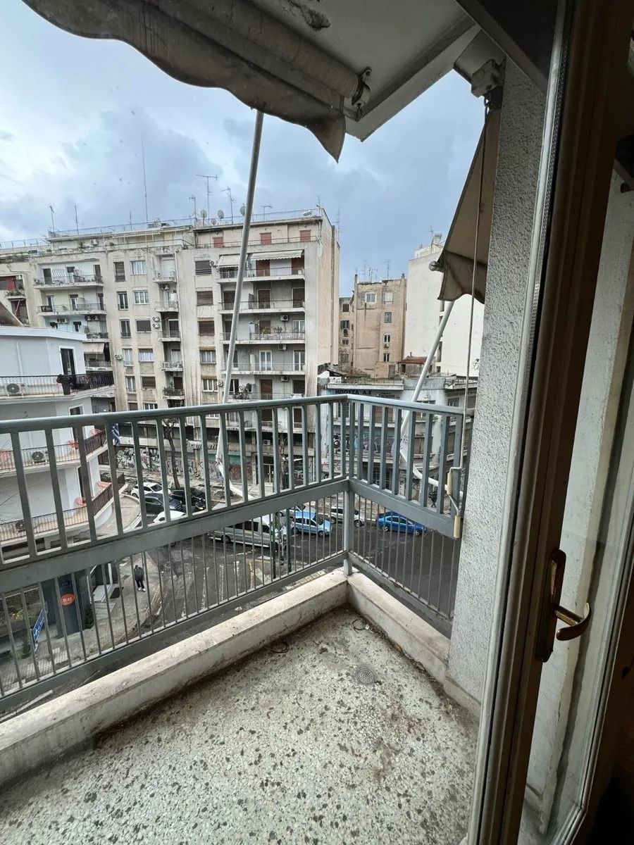 Квартира 93 м²