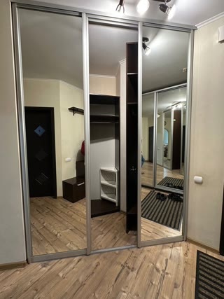 Продаж 1-кімнатної квартири на Лісовому масиві