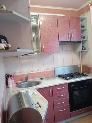 Продам 2 к.квартиру Рогань