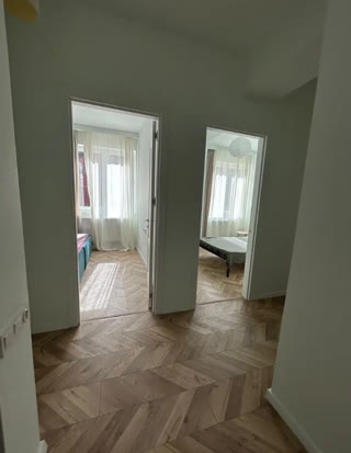ქირავდება 3 ოთახიანი ბინა ვაკეში