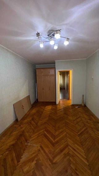 Продам 2к квартиру Салтовка, 606мкр-н